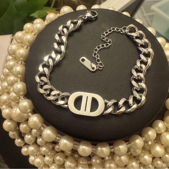 🌹 New silver or gold plated CD Cuban Chain Bracelet w extender 3.9K - Picture 3 of 4